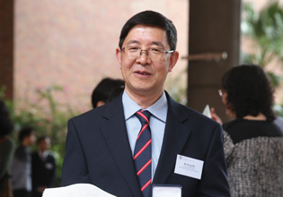 Dr Hu Hong