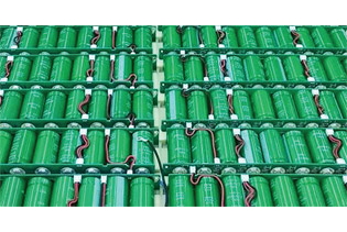With novel packaging and built-in power electronics technologies, the supercapacitor can store more energy and charge up more quickly. _1
