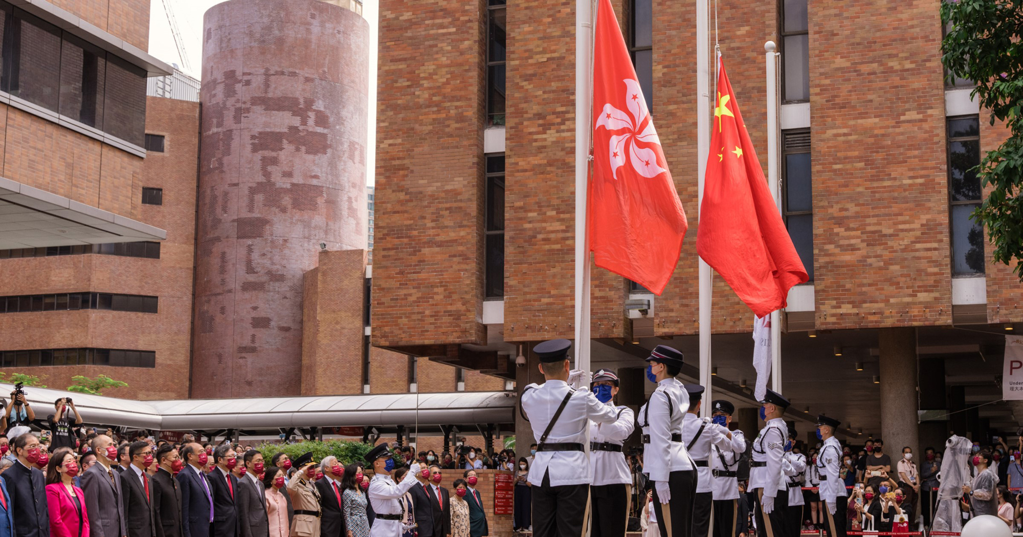 Over 1,000 PolyU members and guests attend flag-raising ceremony to ...