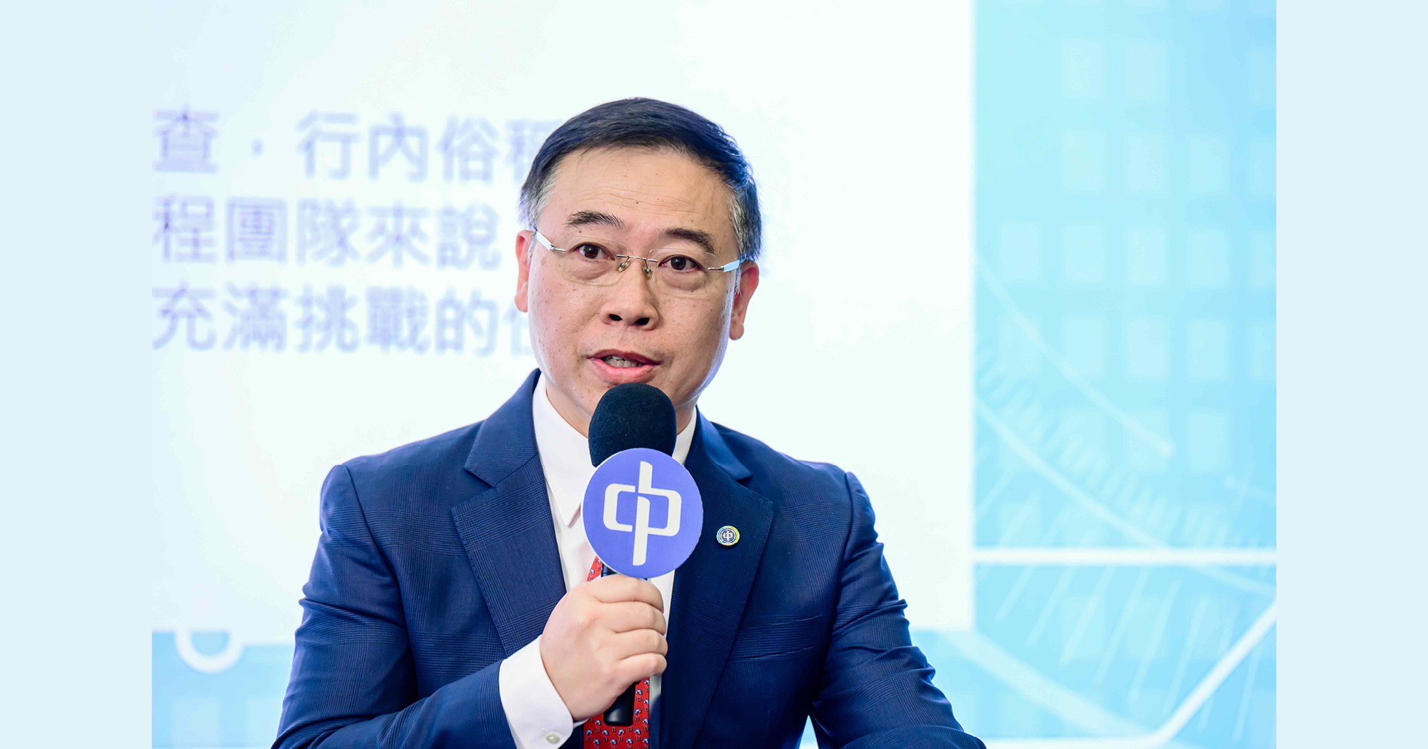 劉志強先生表示，發電機檢測機械人有助提升檢測效率及作業安全，並支援團隊制訂更具前瞻性的維修保養策略。