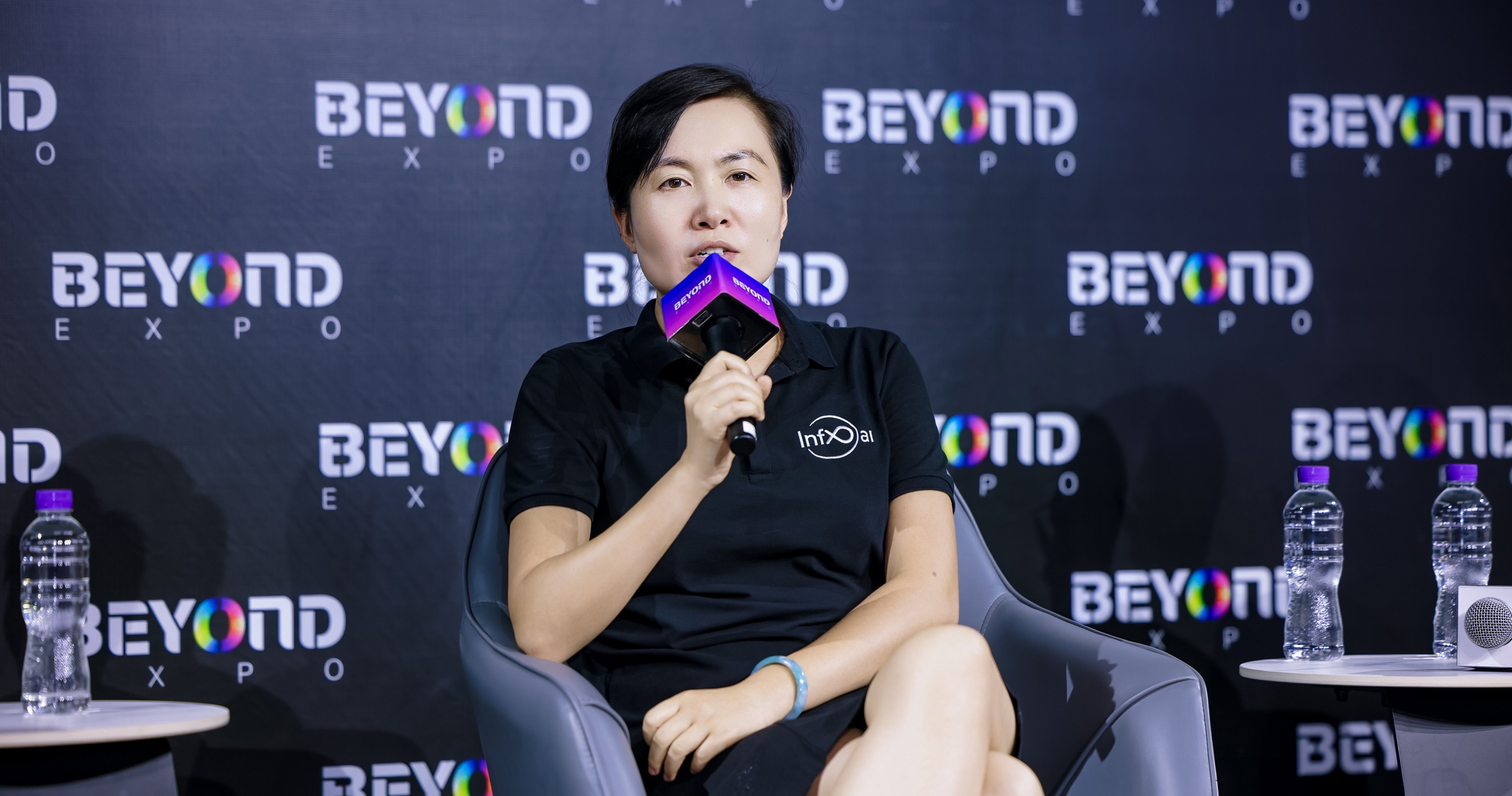 Prof. Yang Hongxia participated in a panel discussion themed “The AI-Native Enterprise: Architecting B2B Intelligence for the Global Stage” on the last day of BEYOND Expo 2026.