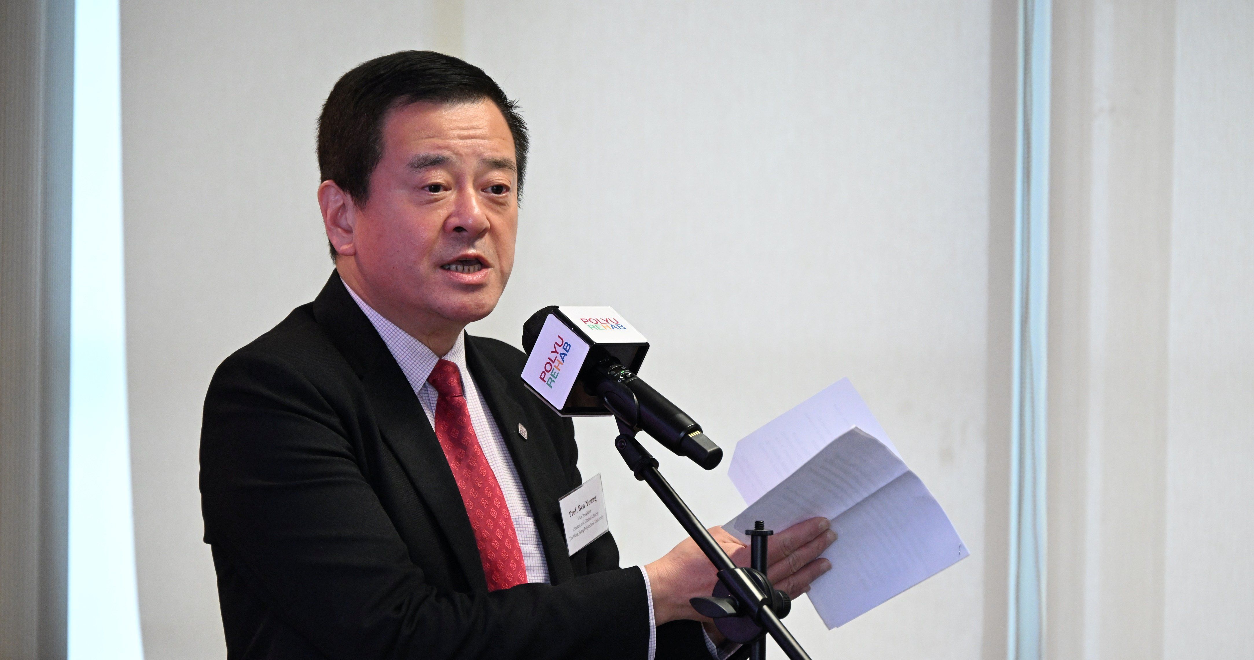 Prof. Ben Young expressed confidence that, by leveraging their complementary strengths and working in close partnership, the PolyU Department of Rehabilitation Sciences and the HKSI could generate greater synergy to jointly promote the development of sports medicine and rehabilitation in Hong Kong.