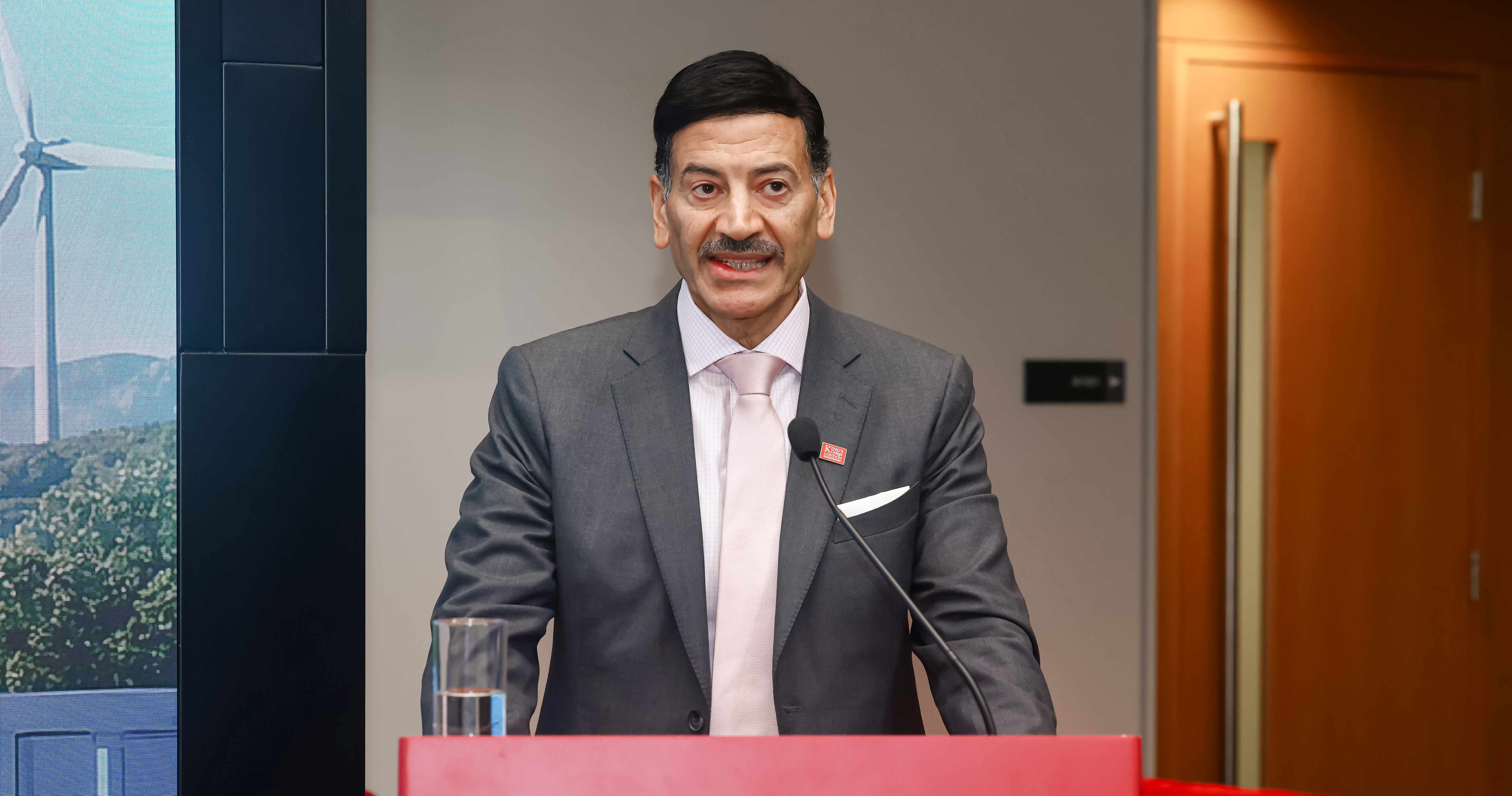 Prof. Sir Bashir M. Al-Hashimi said that this collaboration brought together leading academics and industry partners from around the world to reimagine a future power grid that is more resilient, sustainable and intelligent.