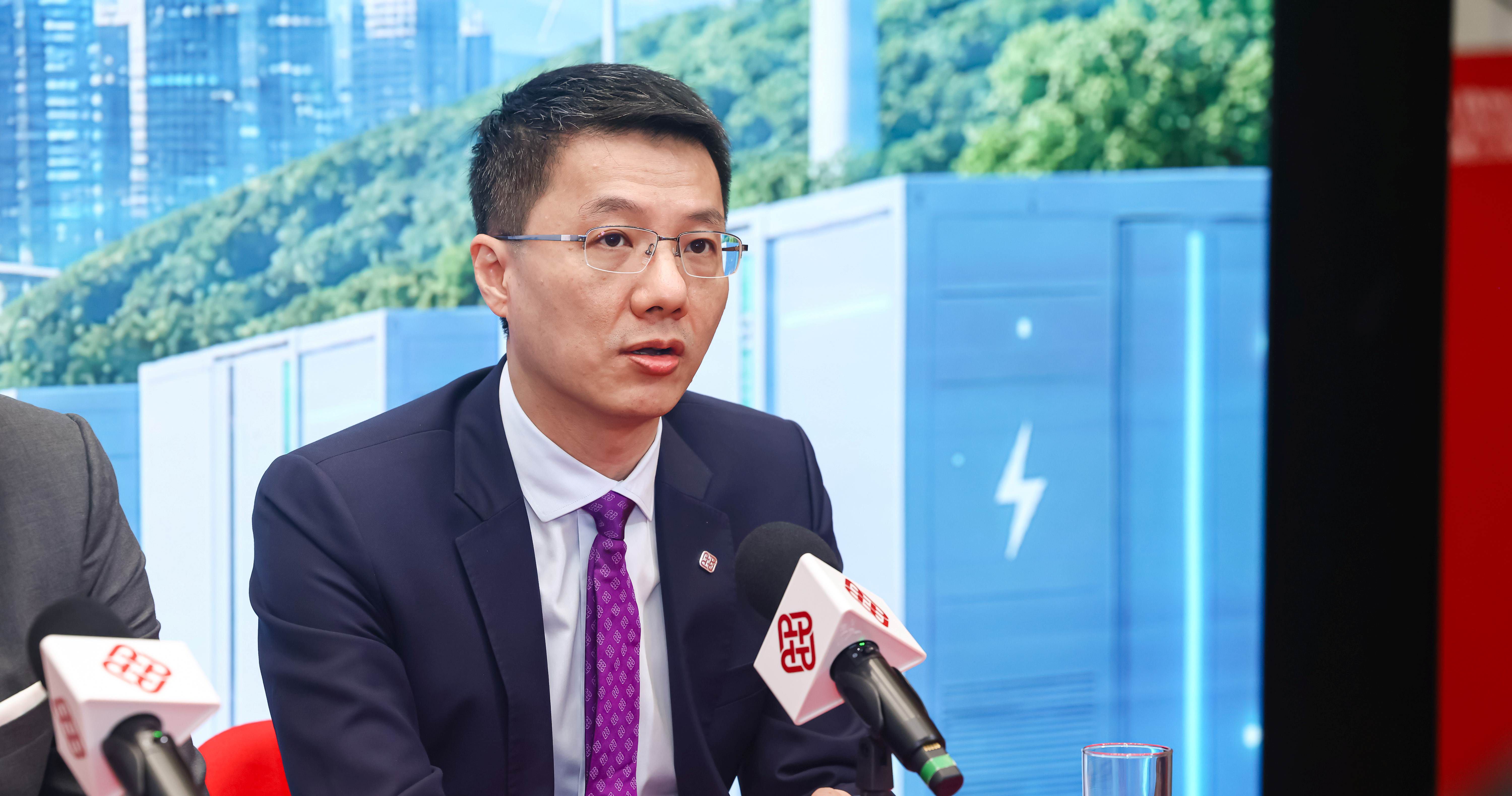Prof. Zheng Zijian expressed high expectations for InnoHK I-GET, noting that it will provide a platform for interdisciplinary collaboration and knowledge transfer across a wide range of power-related research domains, including artificial intelligence, advanced materials and new energy technologies.