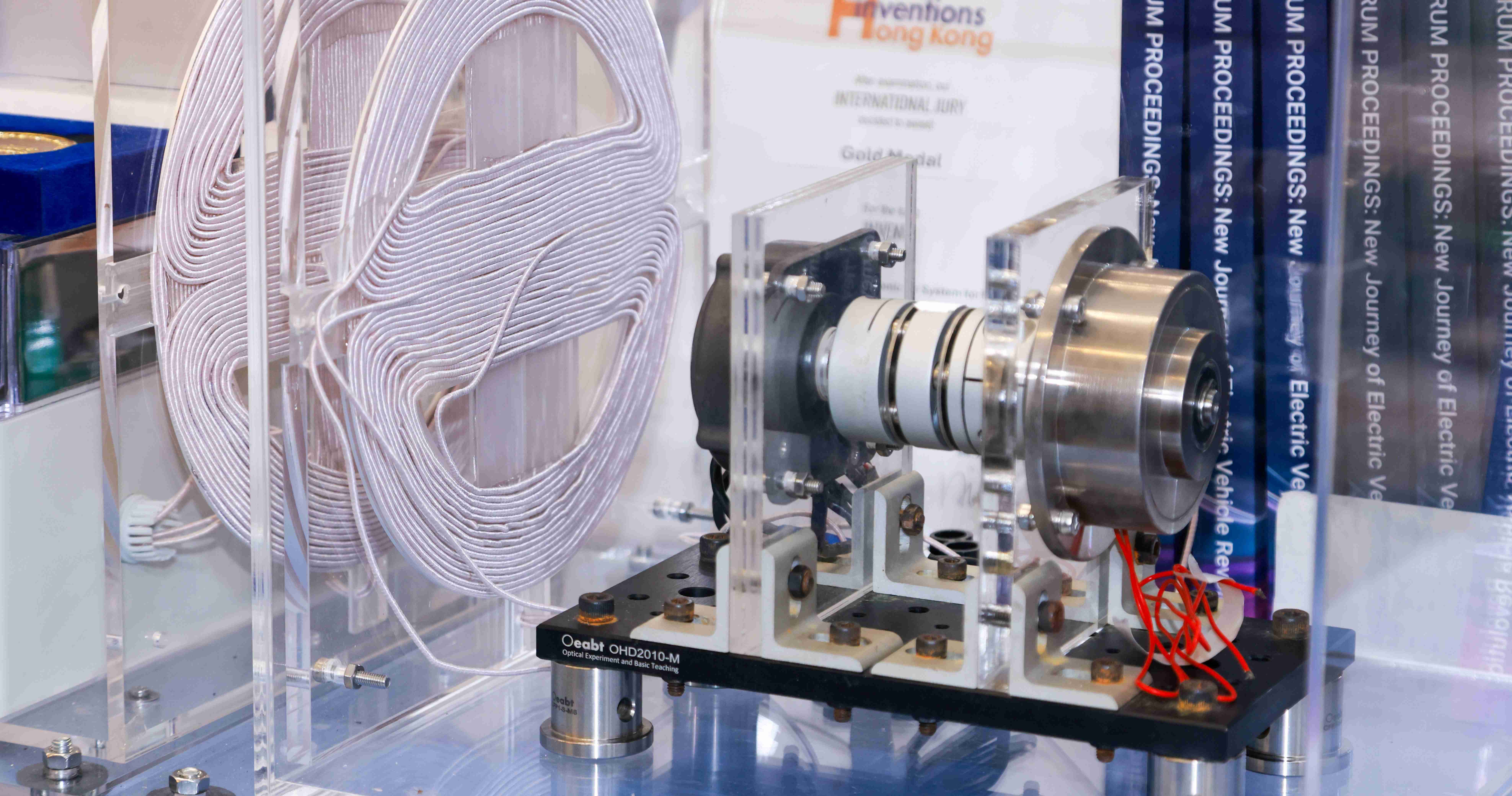 A wireless energy internet, in which energy flows wirelessly among sources, interfaces and consumers, promises flexible and contactless energy delivery. The image shows the prototype developed by the PolyU research team.