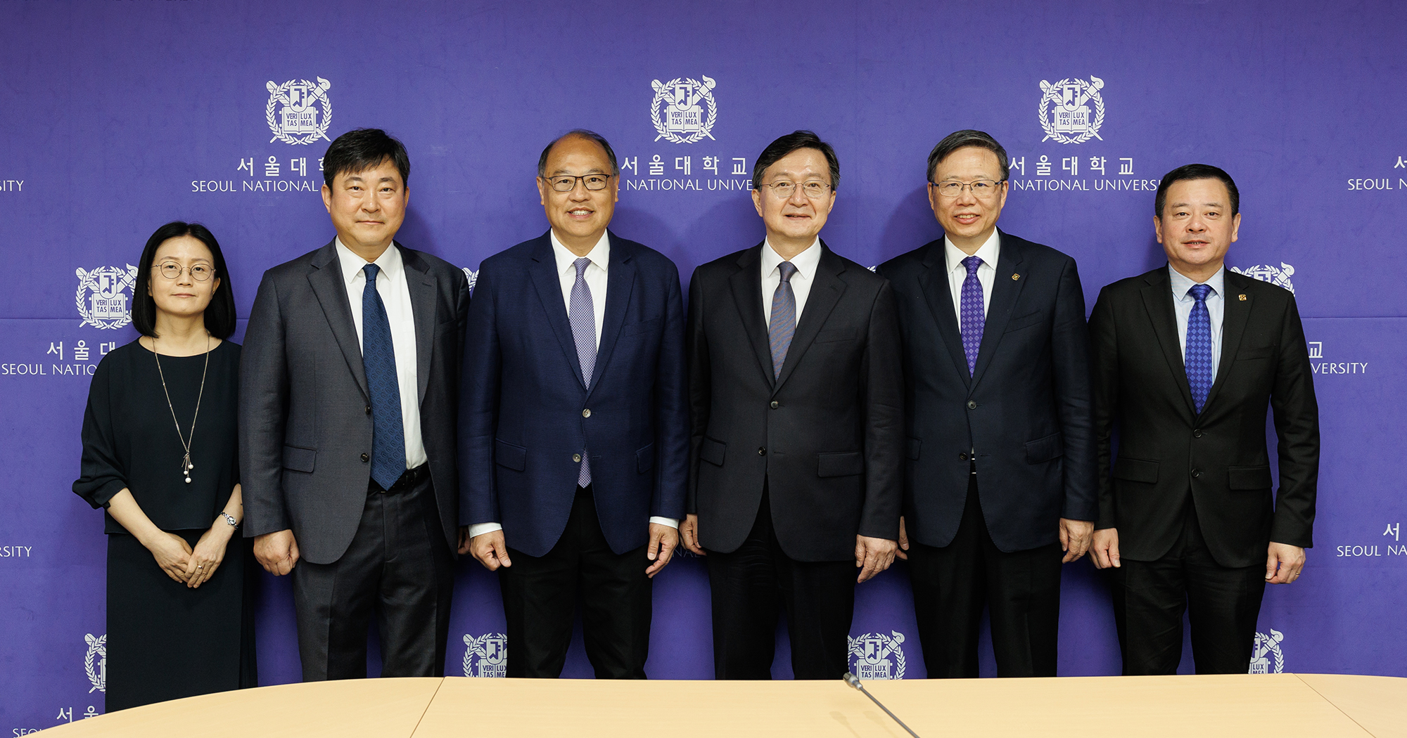 SeoulVisit_27Apr_02_2000x1050