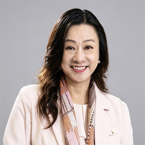 Dr Laura LO