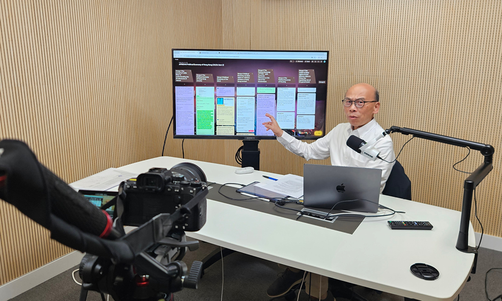 student helper shooting my e-lecture