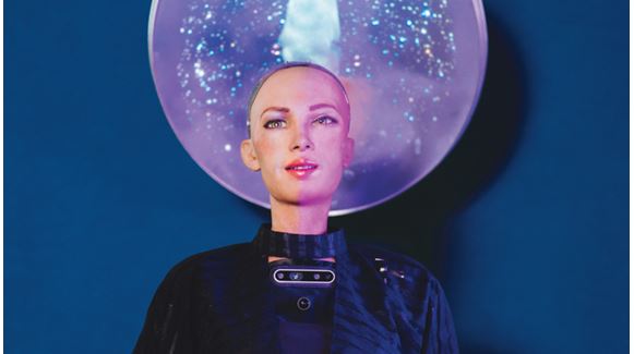 Meet AI robots Sophia and Grace_pic