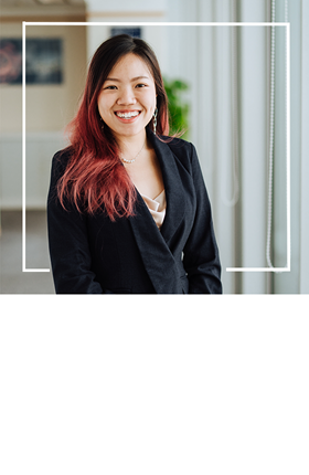Outstanding Alumni Award AAE 2022 - Ms LO Xian Lin, Red