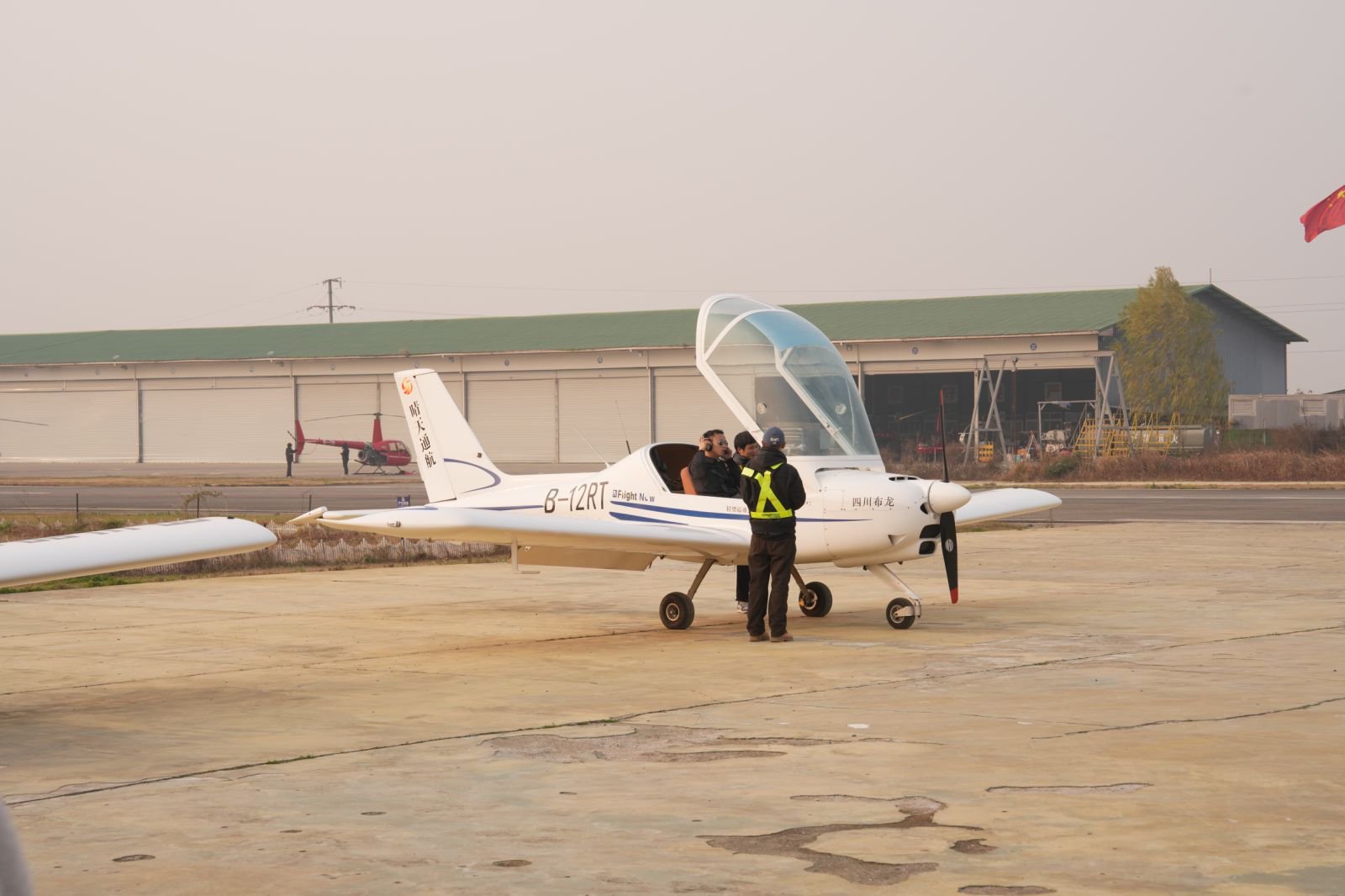 Selected4_96fa7b684o9082f880a6e96ca2f24c5e