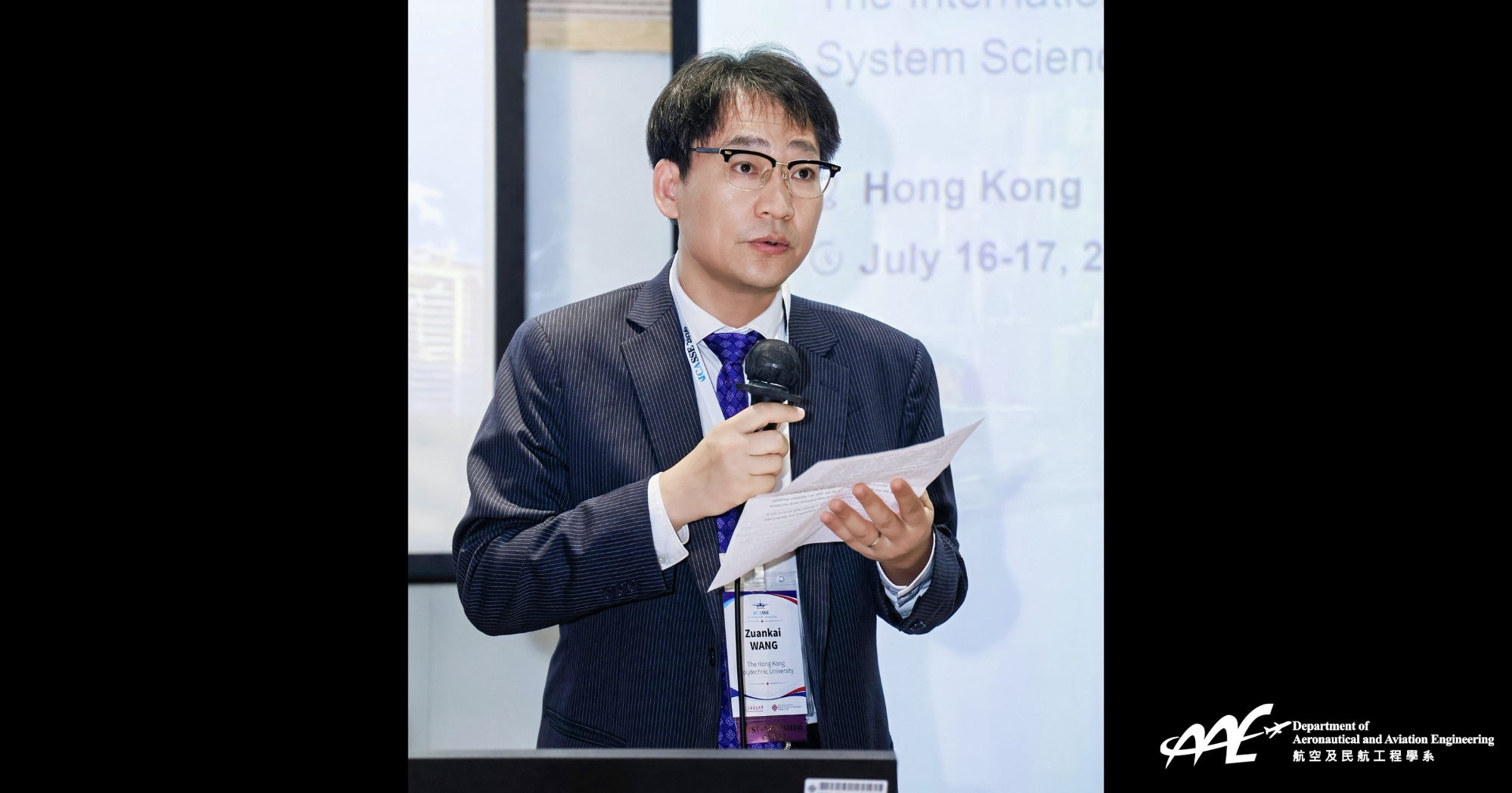 Professor Wang Zuankai, Associate Vice President (Research) of PolyU, delivered a welcome remark at the opening ceremony.