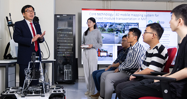 SHI Wen-Zhong John_text_pic