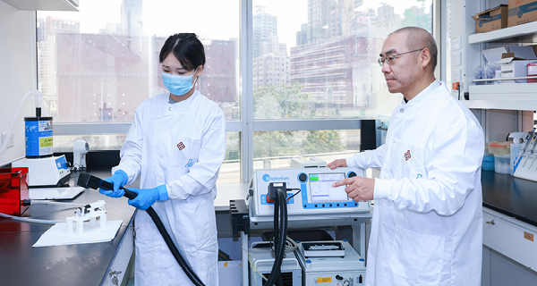 Zhang Weixiong_text_pic