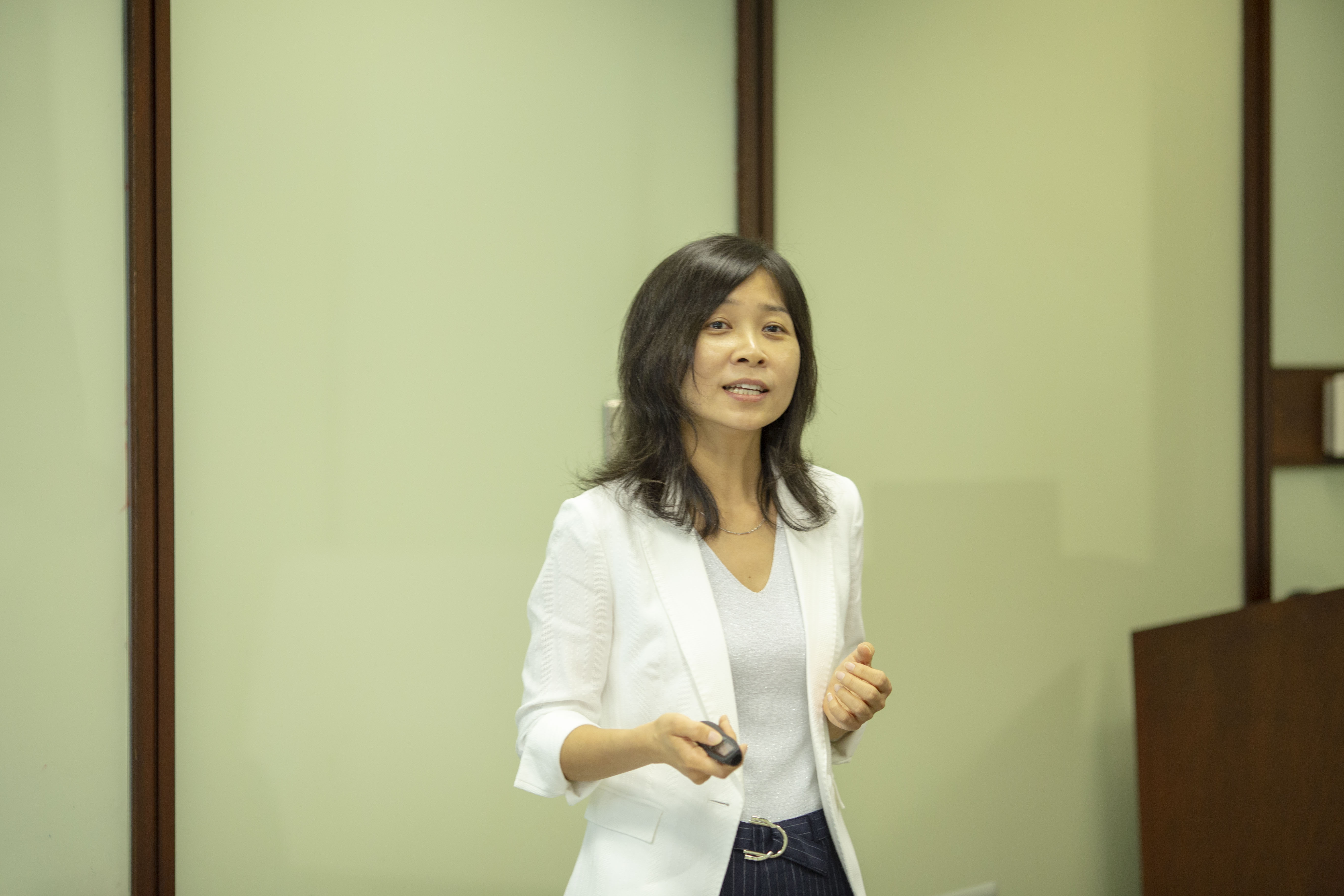 Research Seminar by Prof. Ivy Zhang from University of California ...