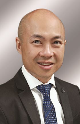 FHSS-SN-Senior-Photo-Prof Kwan Yiu Cho Rick
