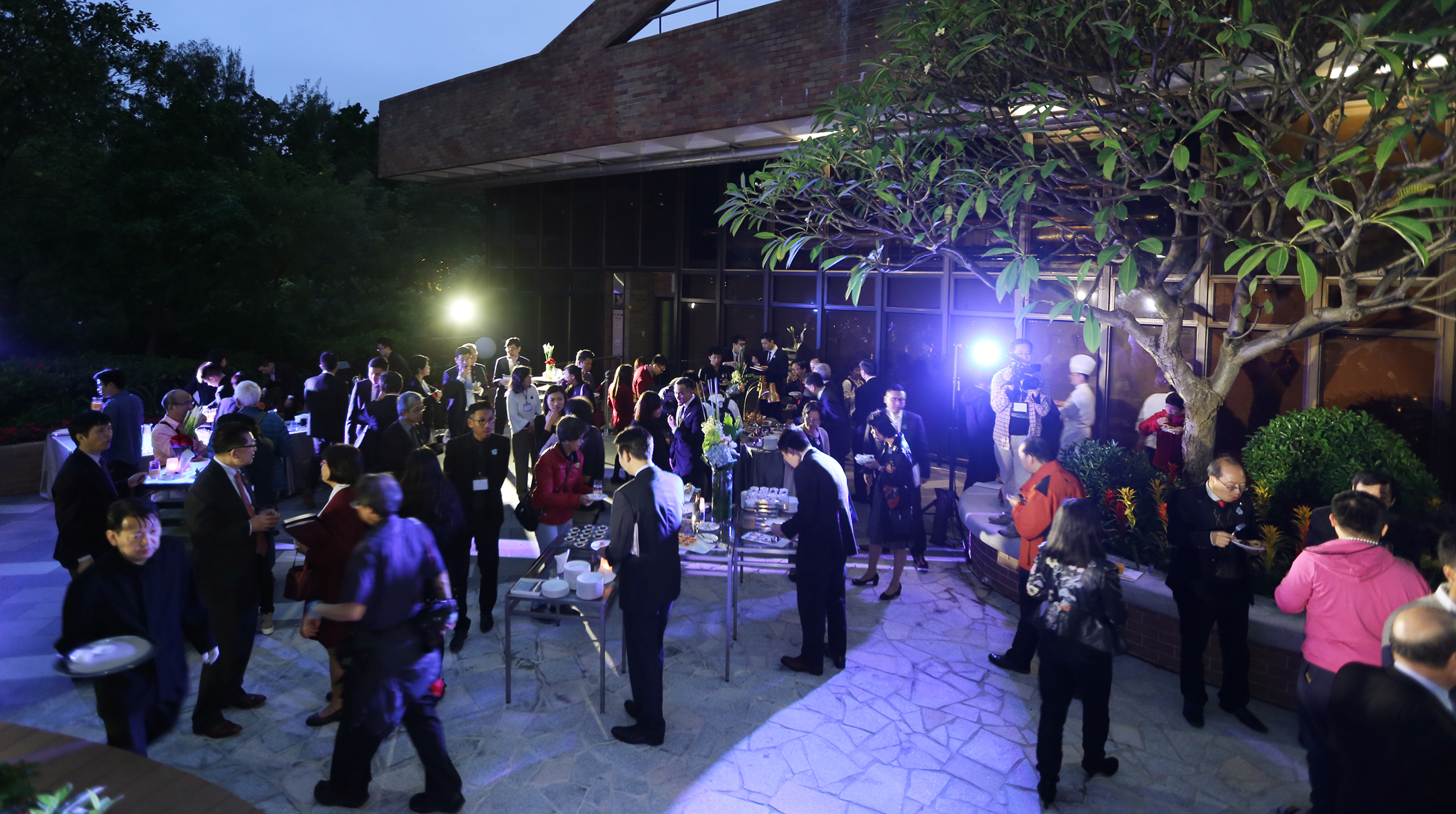 4 Piazza - 20161125_Alumni Atrium Opening Ceremony_resized