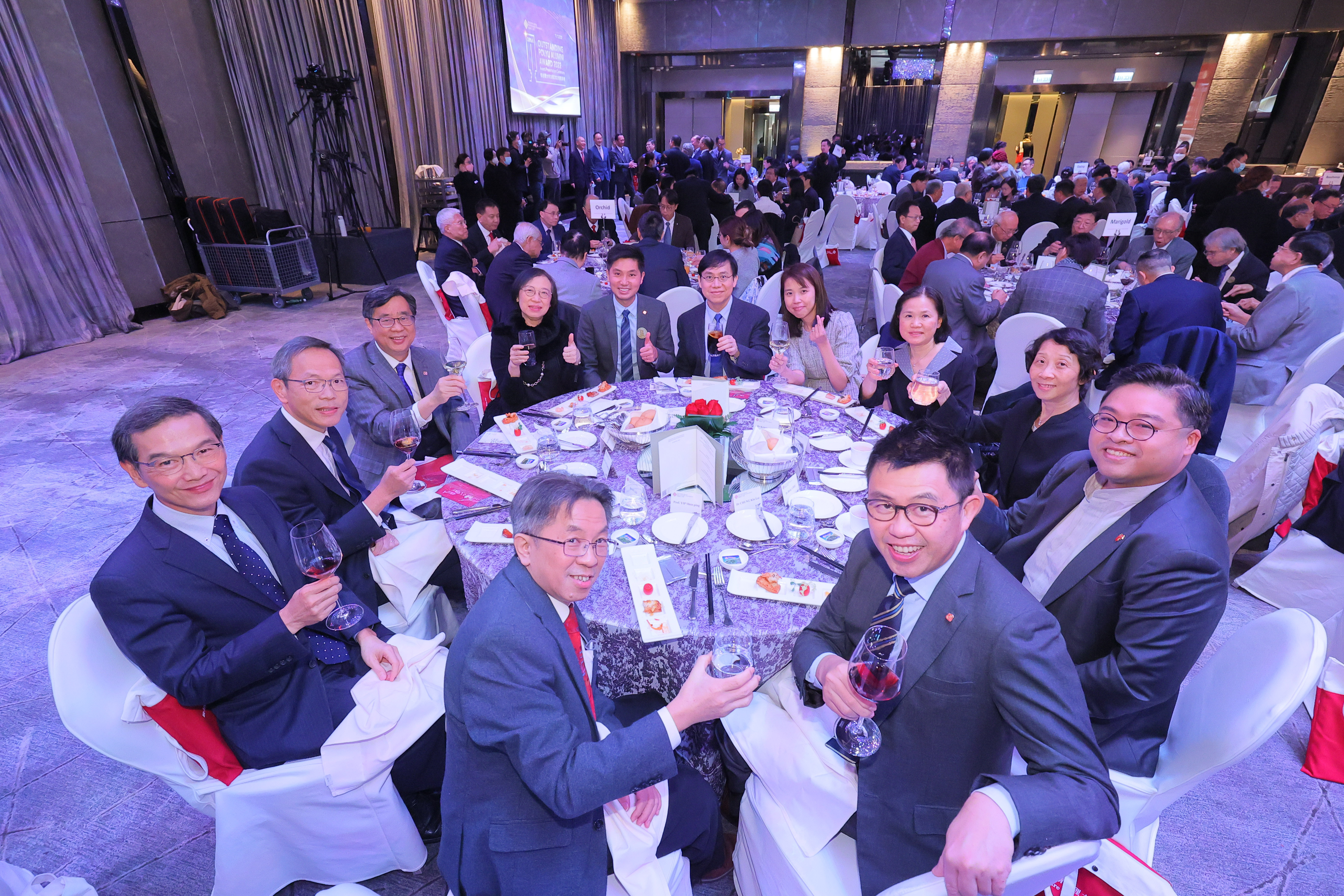 2_221213PUT1713_Sunflower