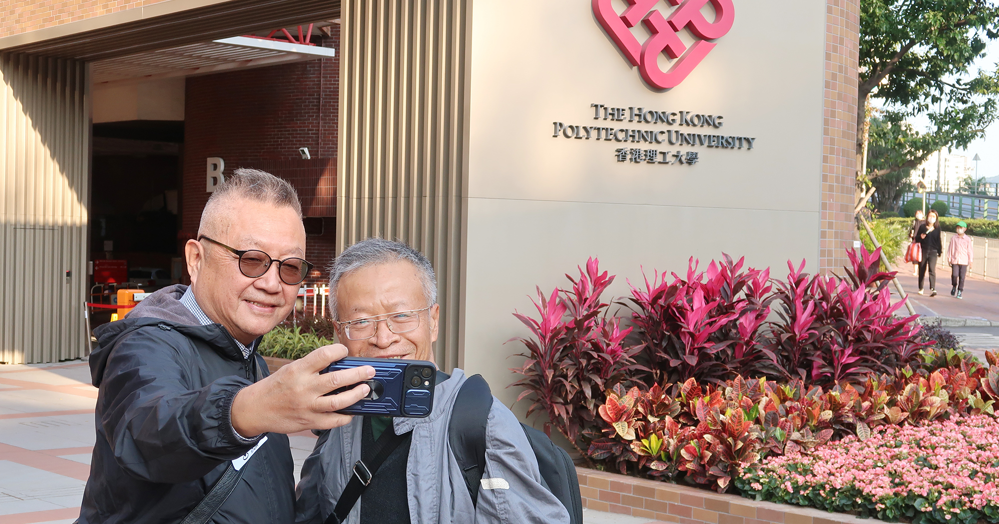 2_IMG_5881_S_2000x1050