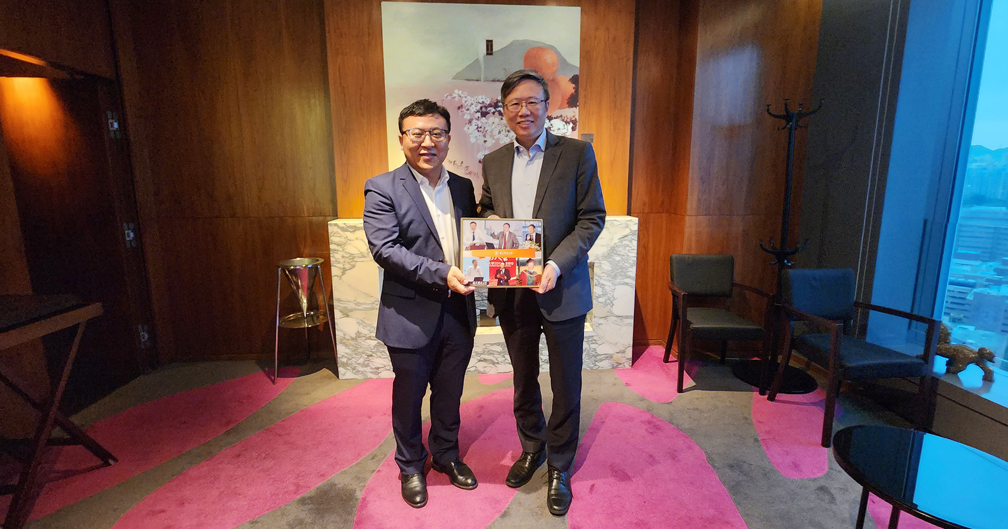 20230426_184041_2000x1050