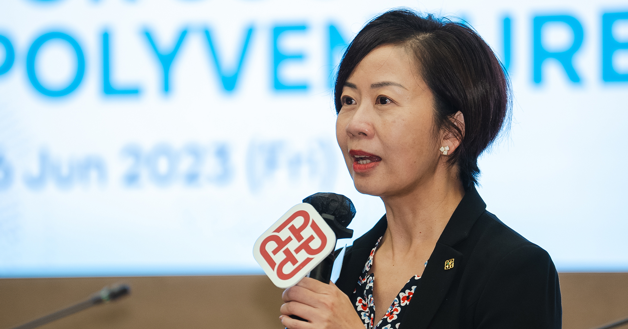 DSC03470-2_2000x1050