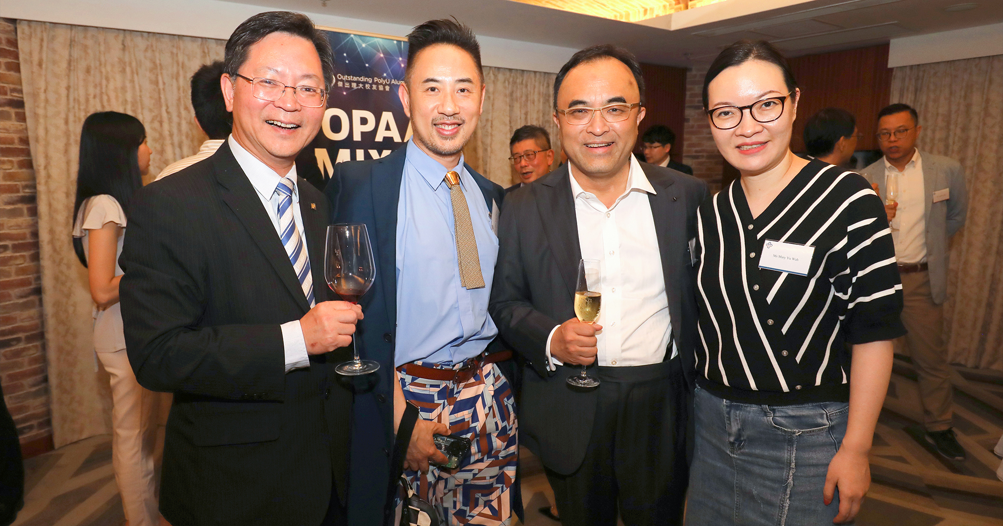 04_4U9A9007_2000x1050