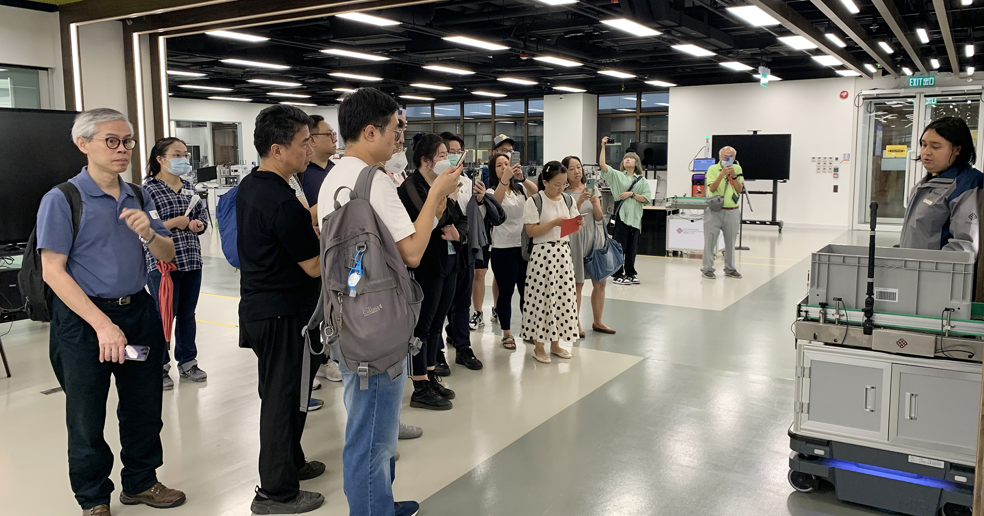 04_IMG_8950_2000x1050