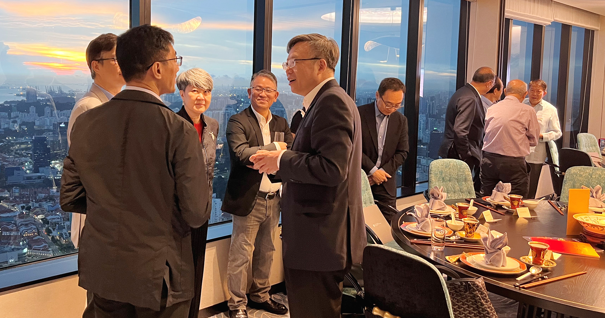 02Alumni Dinner8 for CPA2000x1050