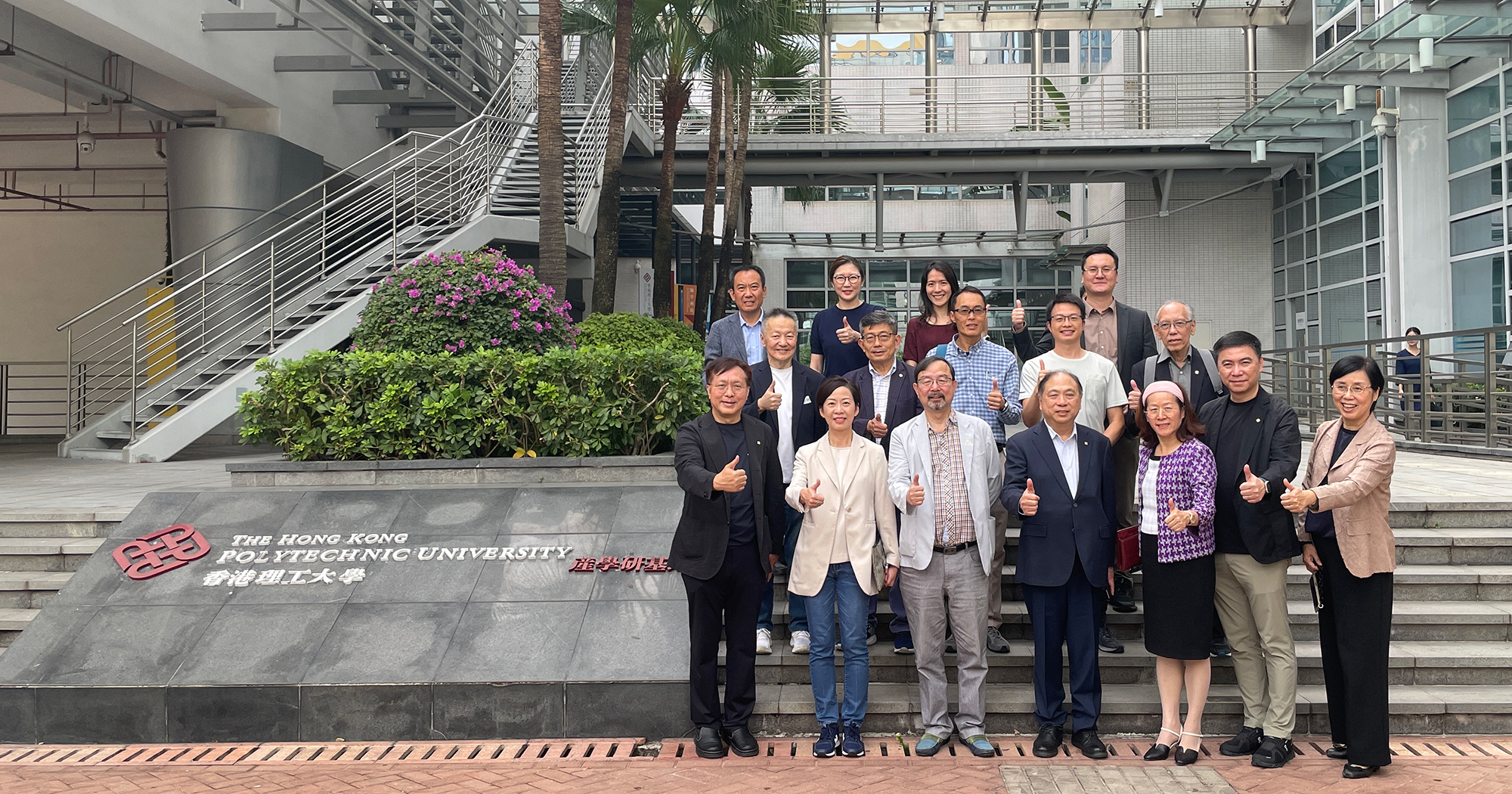 1_Group Photo at SZRI