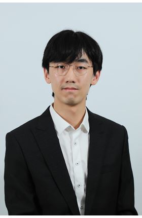 Dr Junyi Zhang