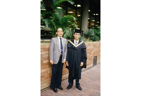 1994 Dr Christophe Yuen with student18Dec1988v2