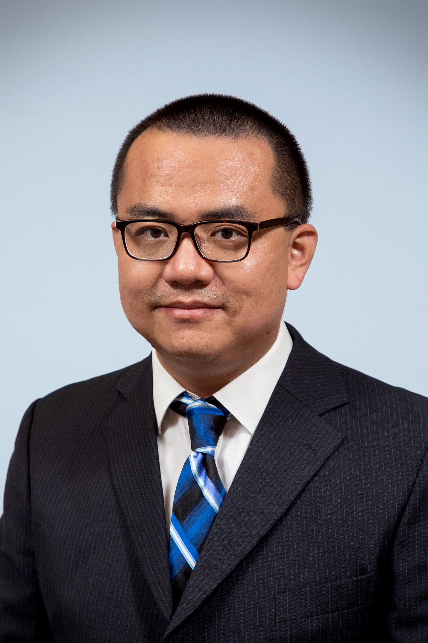 Dr Xin Guo