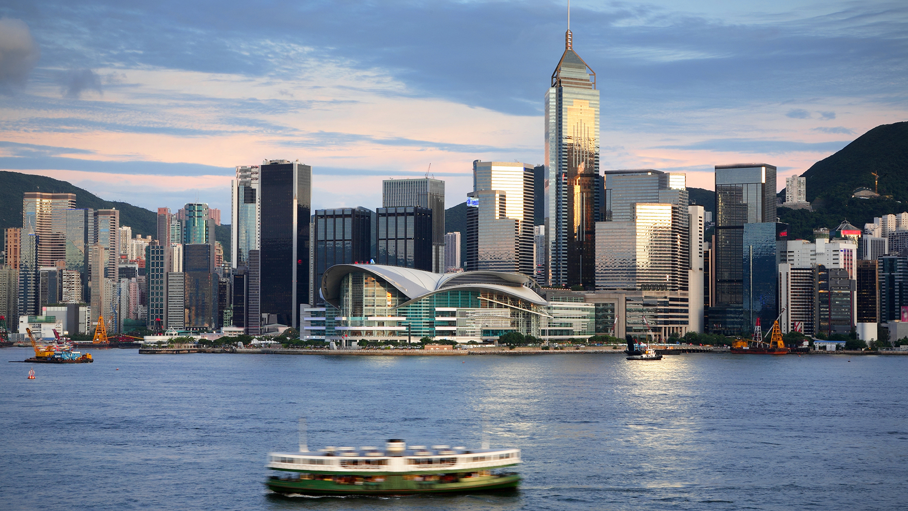 Victoria Harbour and star ferry 