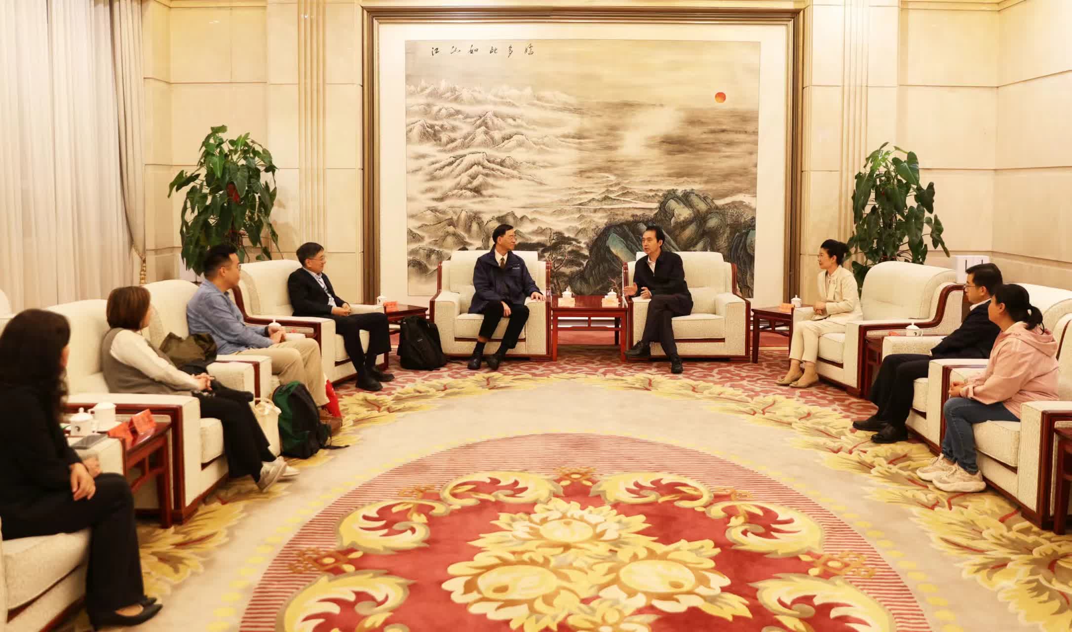 202412Prof Daniel Shek visits Ningxia for academic exchange