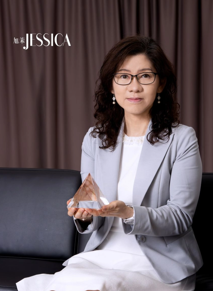 Professor Sylvia Xiaohua Chen A Journey Across Cultures_2