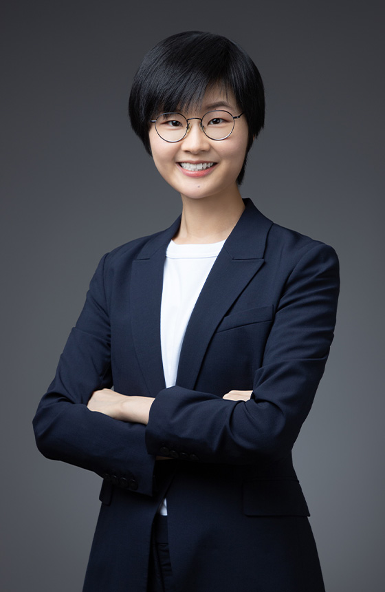 Dr Iris Lo