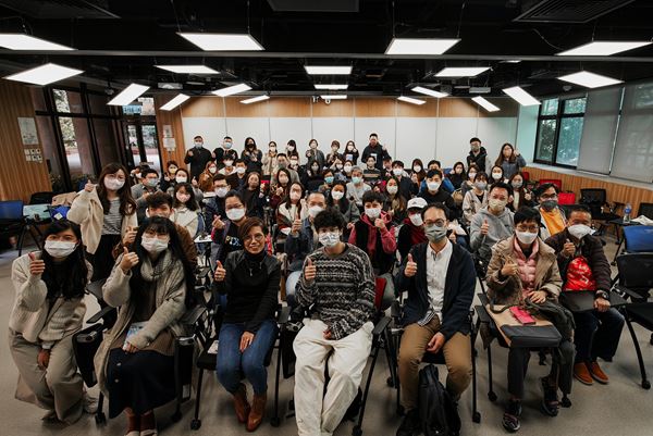 Narrative Therapy Workshop_group photo2_mid res