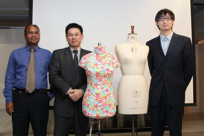 「i.Dummy」研究項目在理大紡織及製衣學系副教授陳志駒博士（中）領導下進行，團隊成員包括彭思翔先生（右）和Ameersing Luximon博士（左）。