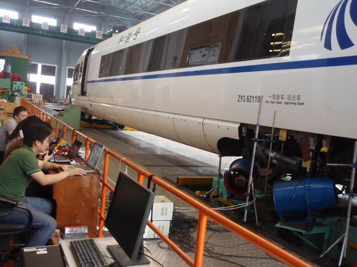 The PolyU multi-disciplinary research team on railway engineering