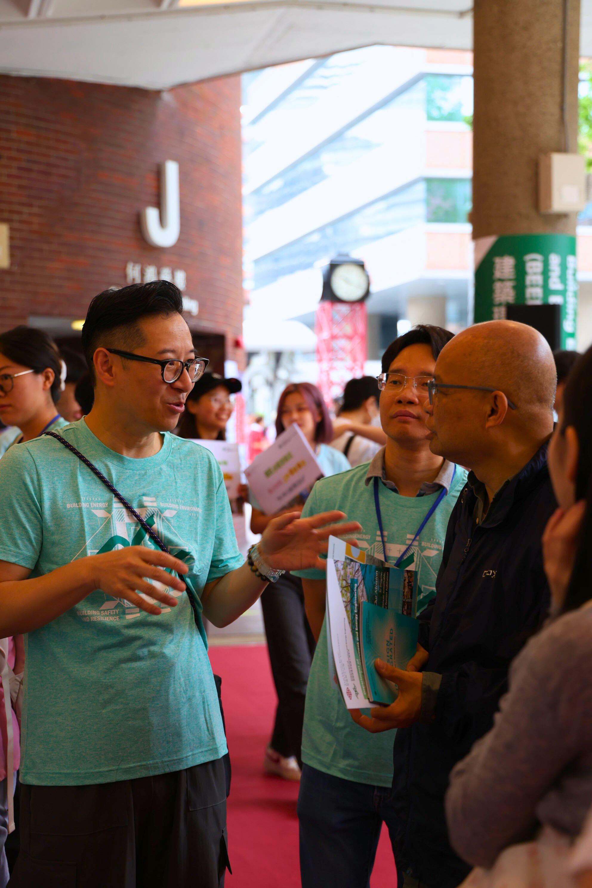 fef60b6c-f5b3-471f-ac81-df9a40e3f9c6