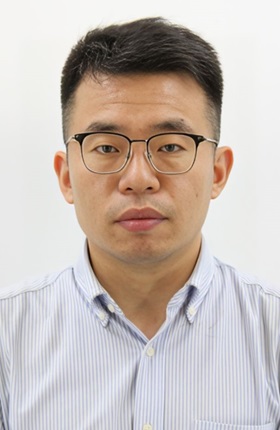 Dr Zhiyuan Li