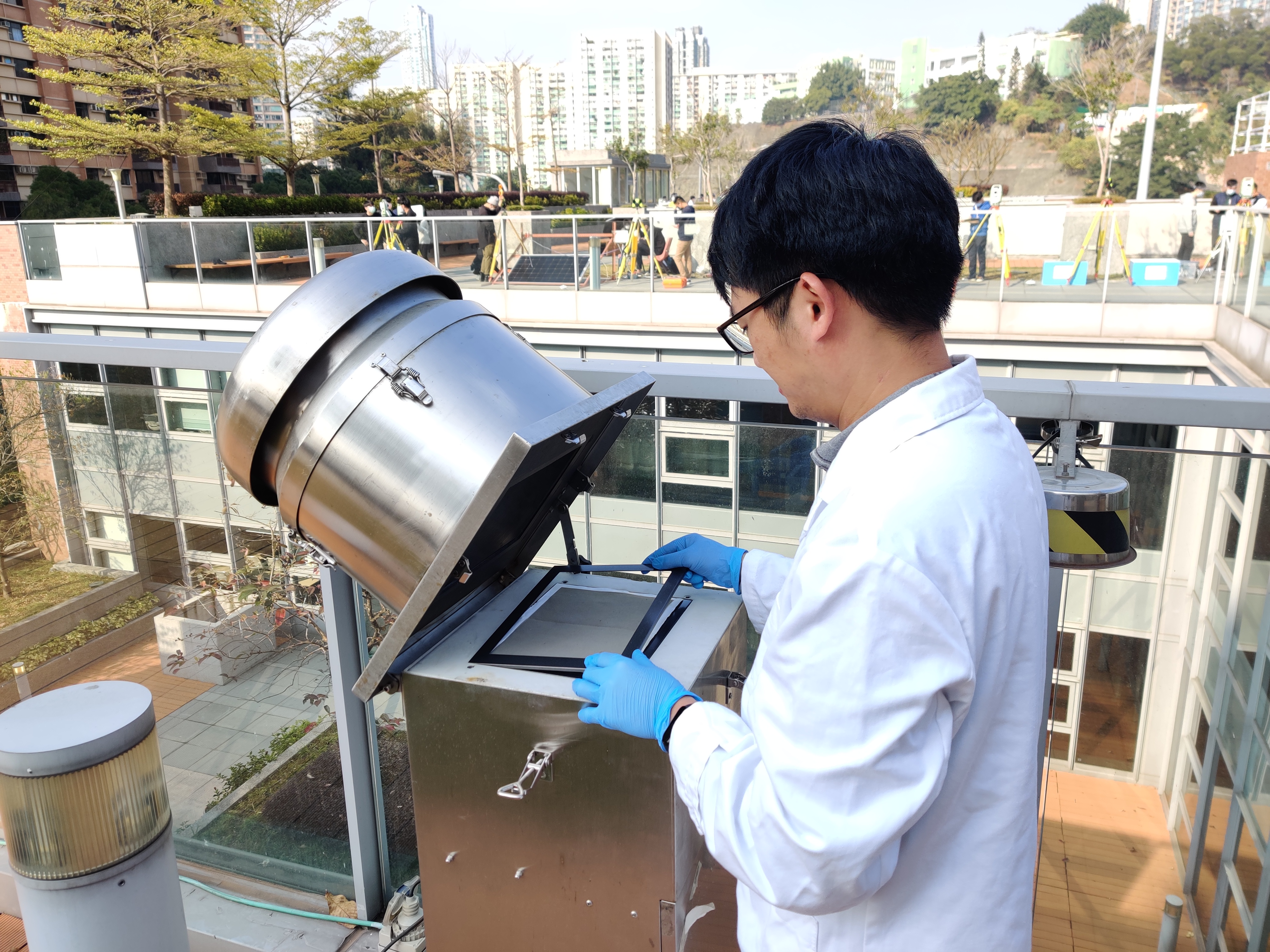 Deans TRS FundingSampling of ambient PM25 in urban Hong Kong