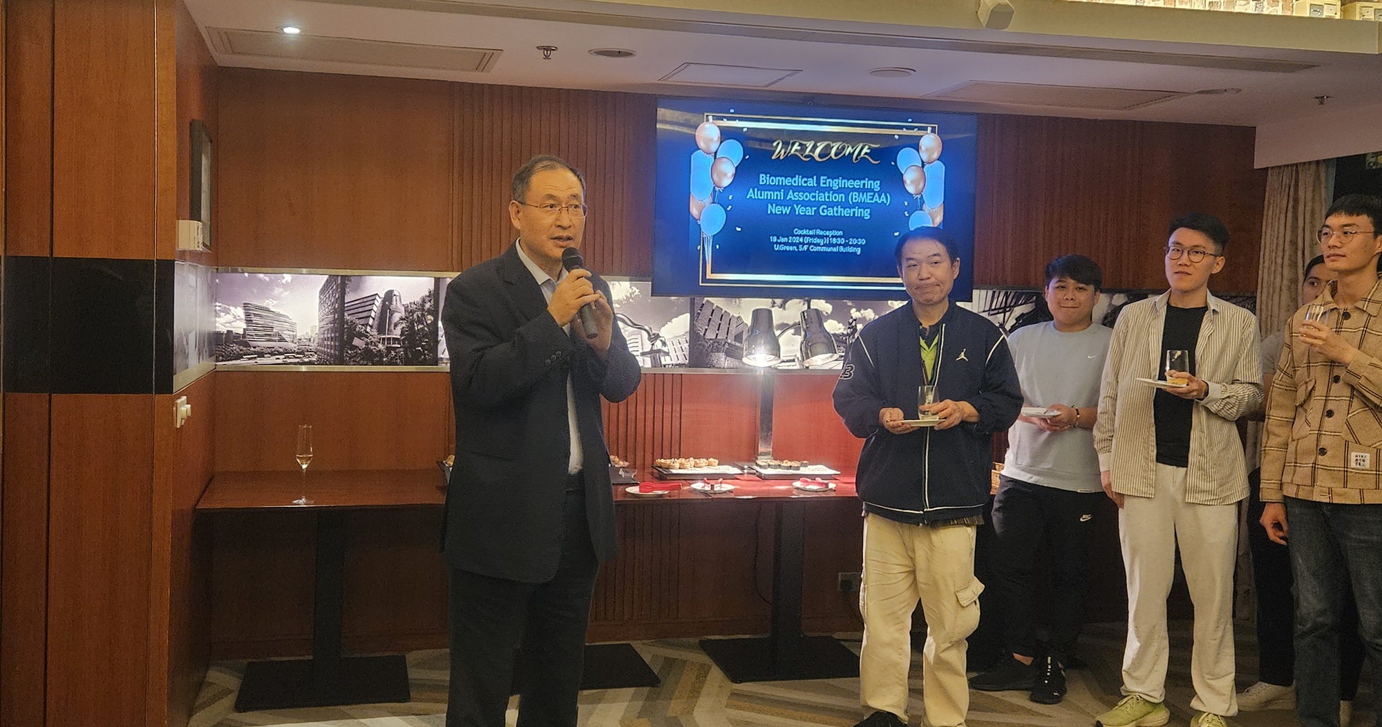 Prof. Ming Zhang, Head of Department