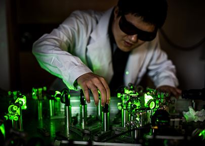 research_theme1_810x580