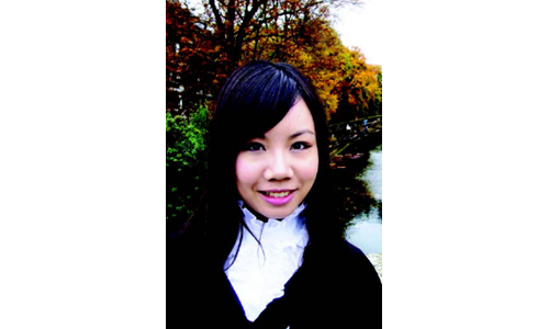 Images_ProfilePic_168x256_Vivien