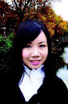 Images_ProfilePic_168x256_Vivien