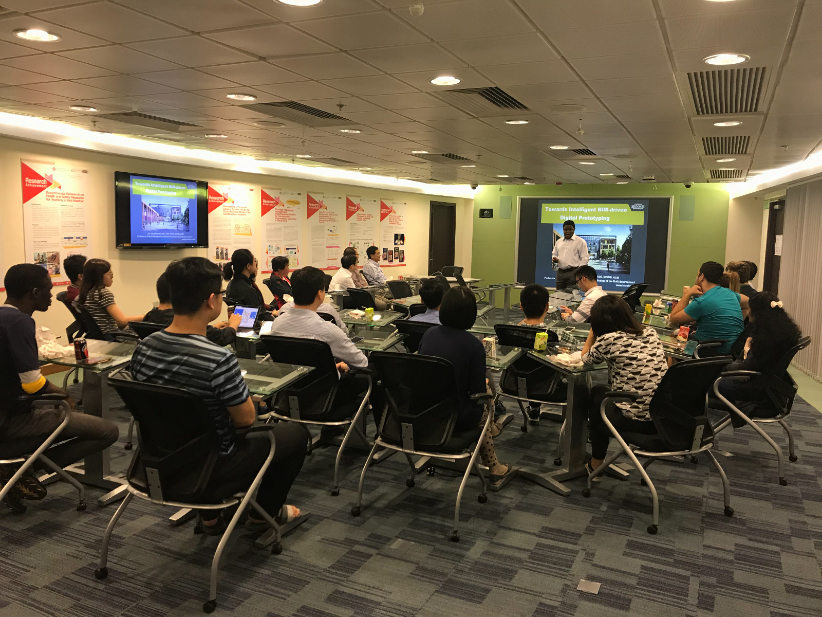 mmexport1510904092623