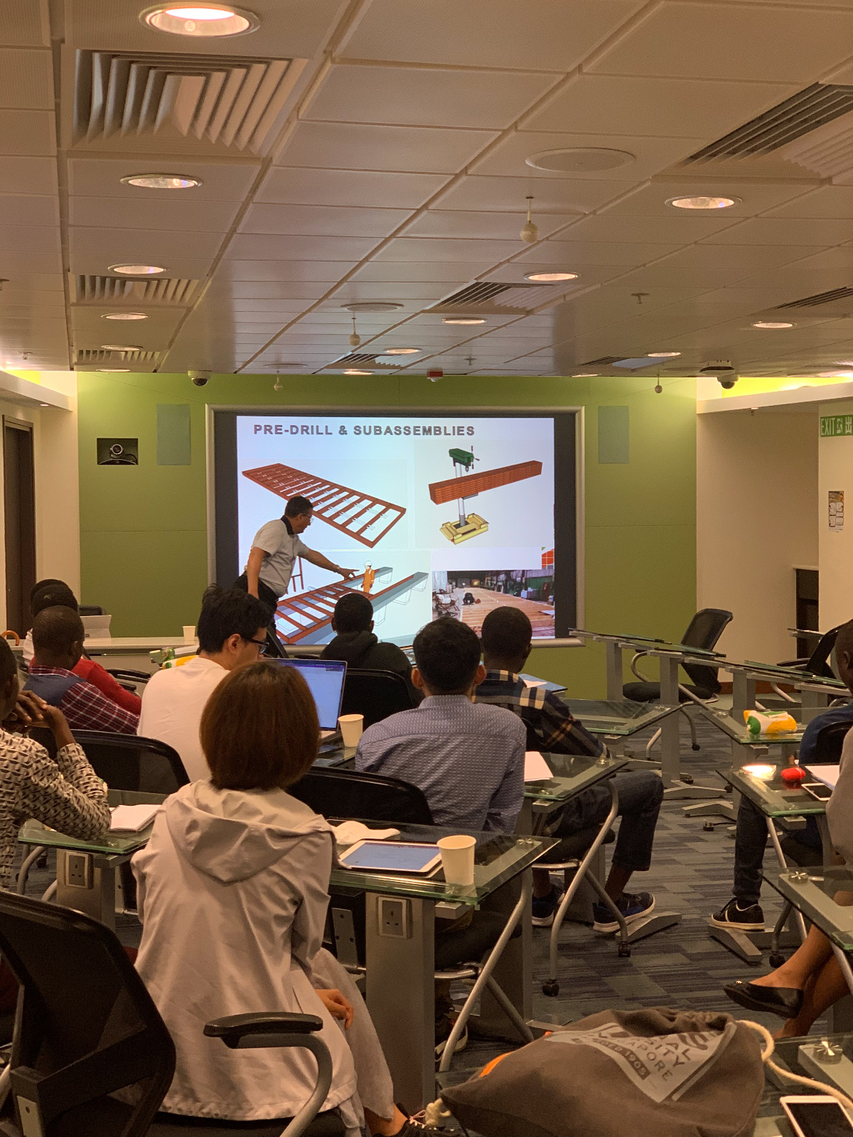 mmexport1559633302677