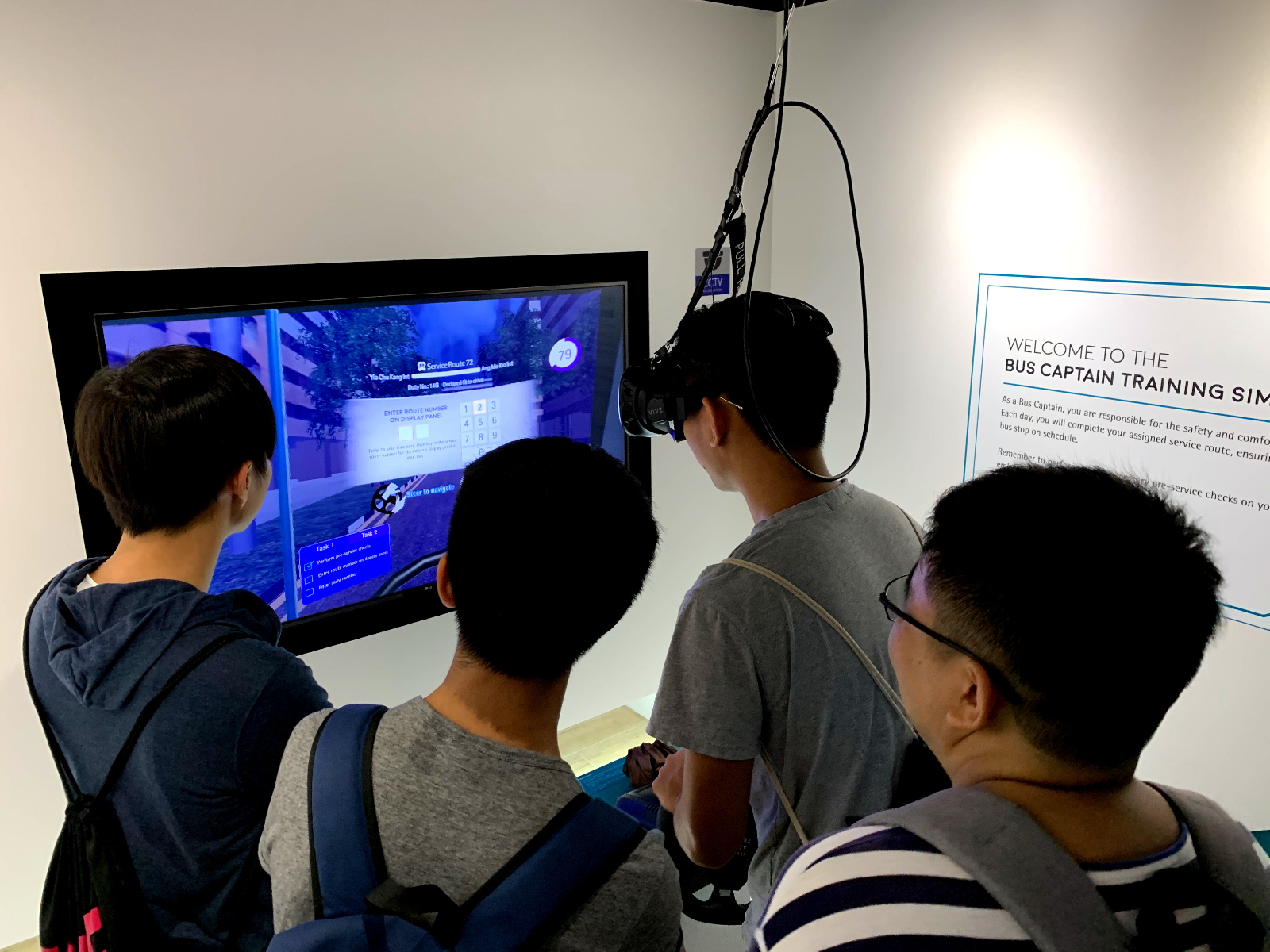 Study Tour to Singapore Surveying Students13