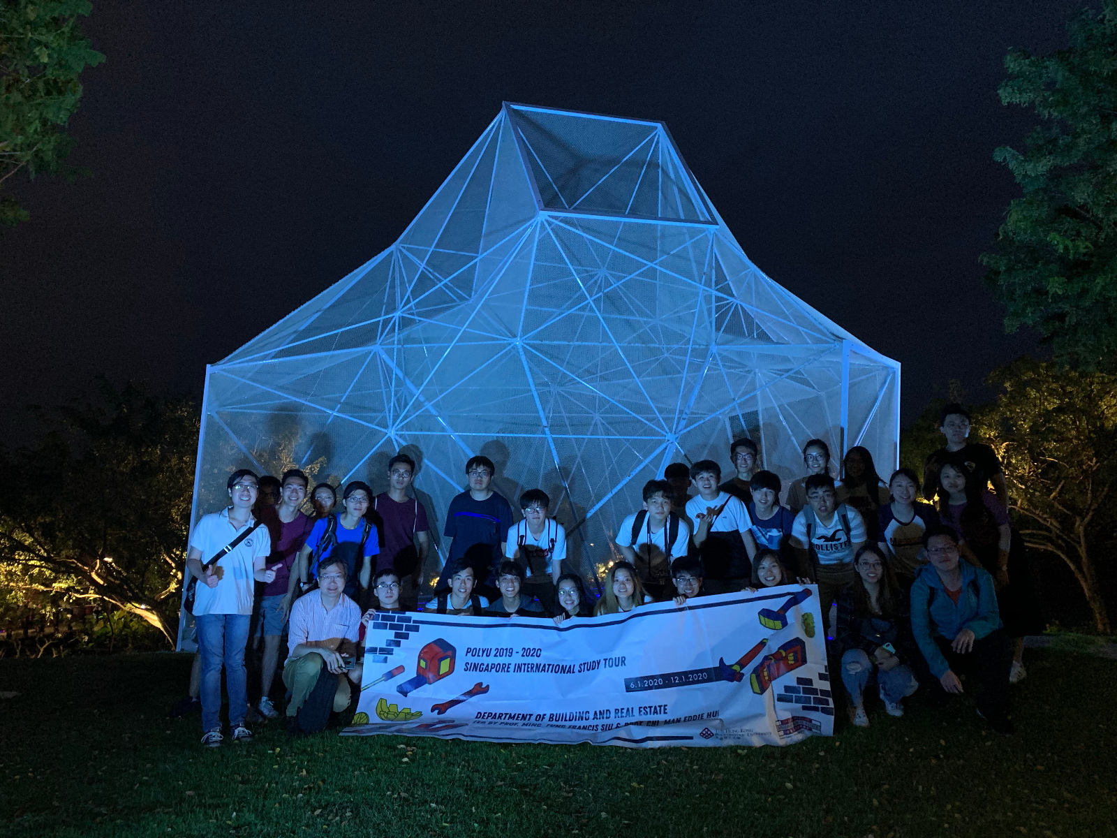 Study Tour to Singapore Surveying Students25